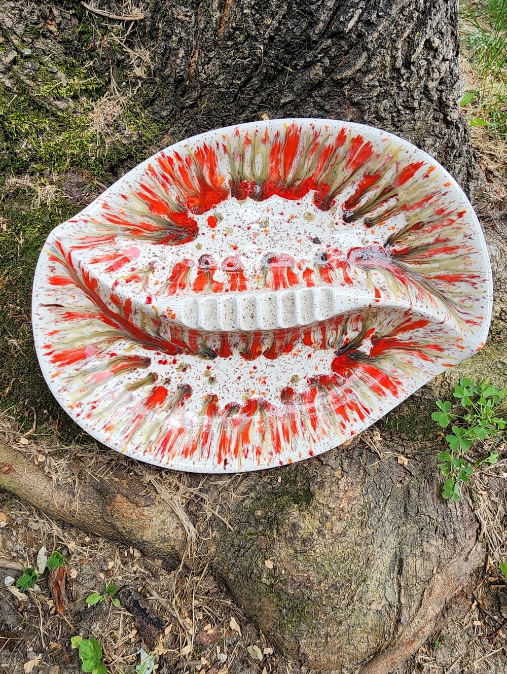 Vintage MCM Drip Glaze Ceramic Ashtray Red Olive White Art Pottery Large Freefor